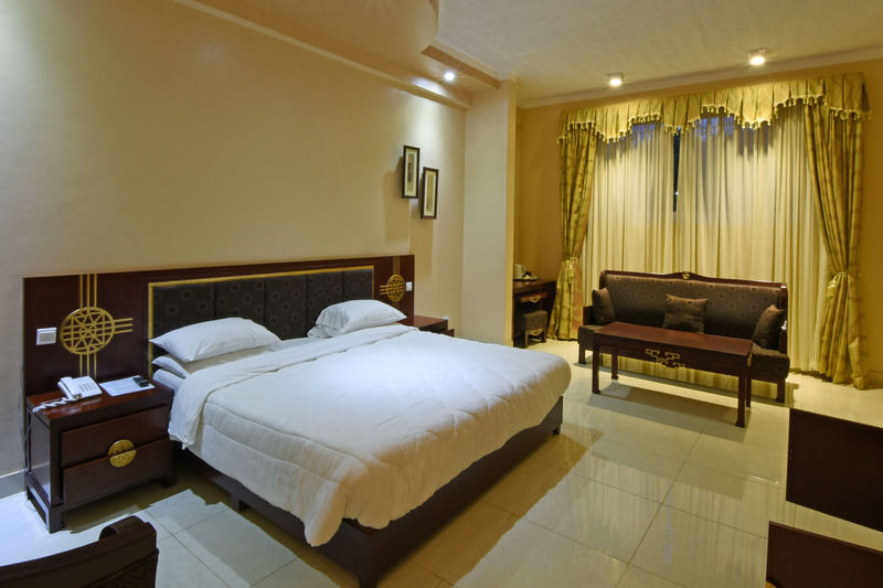 Imperial Golf View Hotel Entebbe Exterior foto