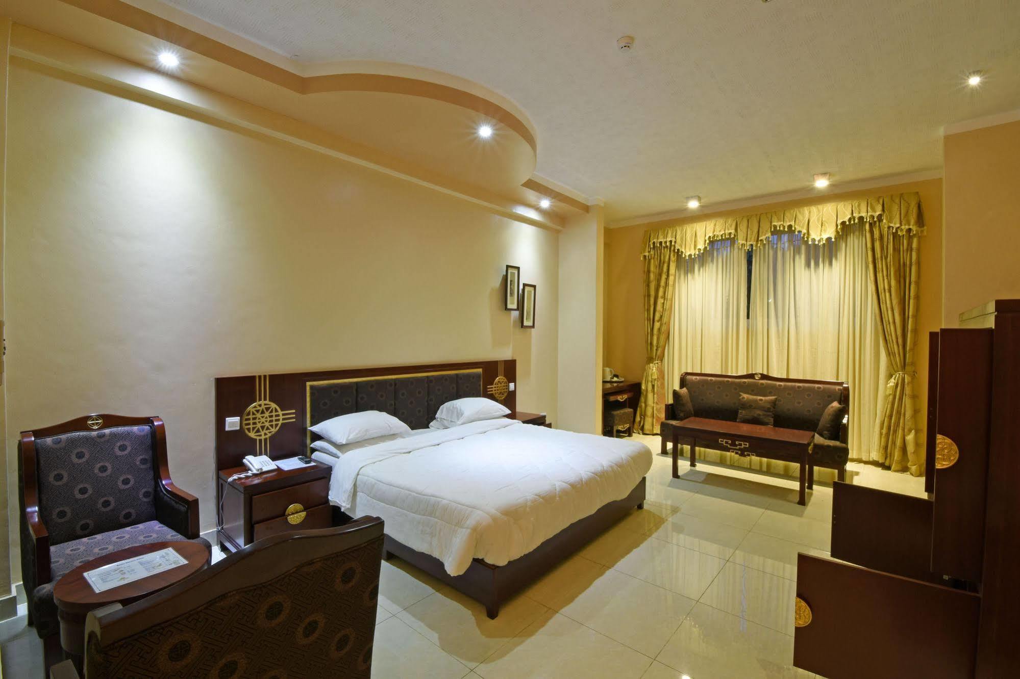Imperial Golf View Hotel Entebbe Exterior foto